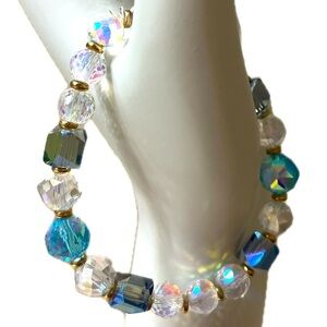 Fashion Glass Beaded Stretch
Bracelet (Aqua/Clear)